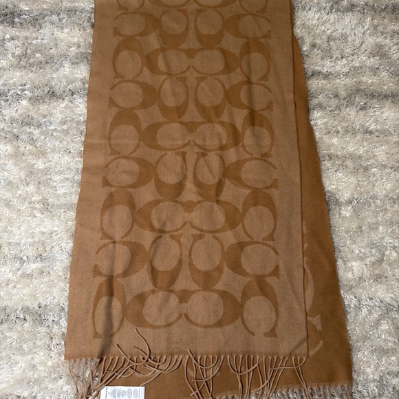 Coach Tan Signature Pattern Scarf 🧣
